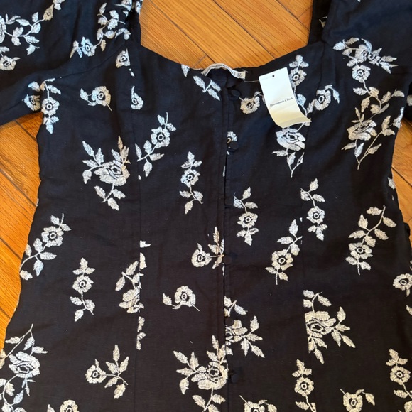 Abercrombie Linen-blend Button-through Mini Dress - Picture 6 of 12